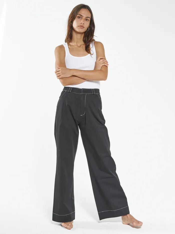 Artist Contrast Pleated Chino Pant - Black